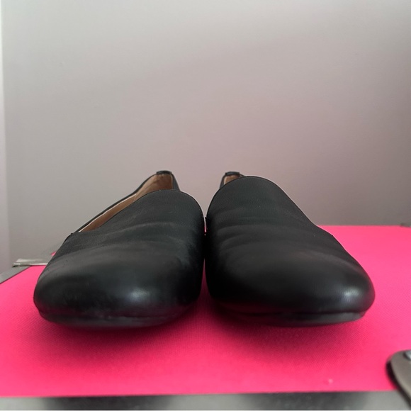 CALVIN KLEIN Orabela Black Leather Flats - Picture 8 of 10